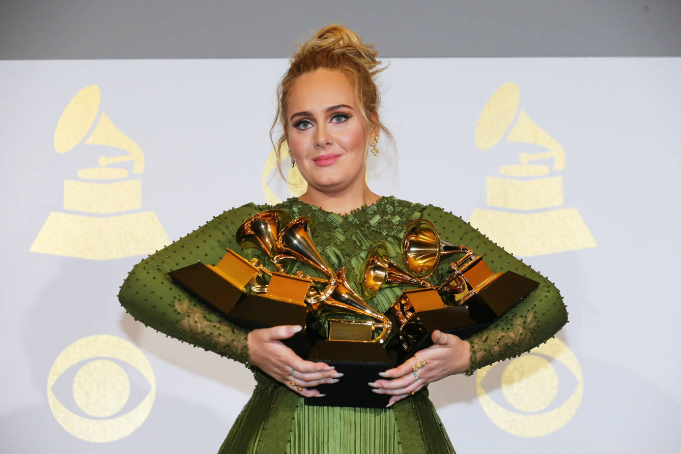 Adele premios grammy 2017