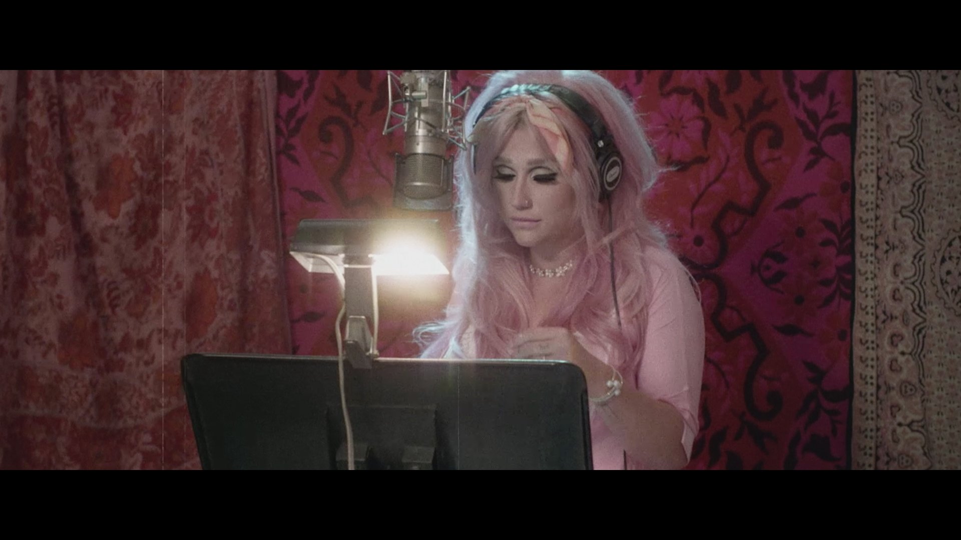 KESHA